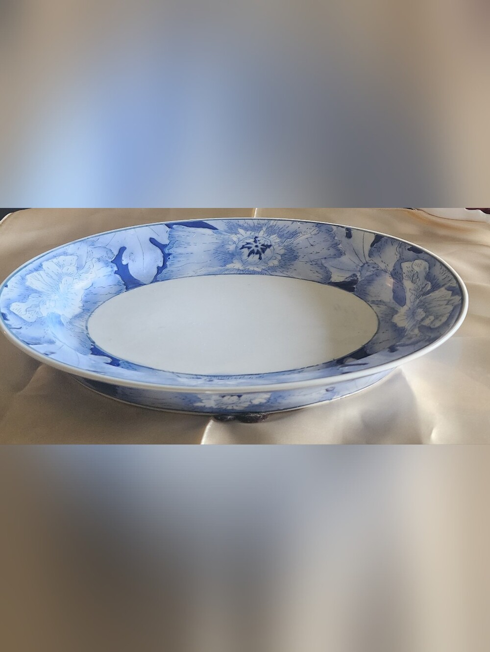 Vintage Blue and White Floral Decorative Oval  Porcelain Dish, Exelent Condition